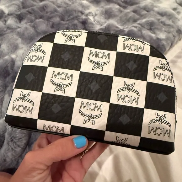 MCM checkered cosmetic pouch 150th anniversary aren bag exclusive ex cond - Picture 6 of 8